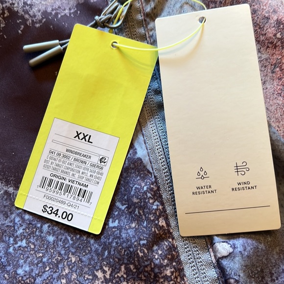 All in Motion wind jacket with hood - Picture 5 of 6